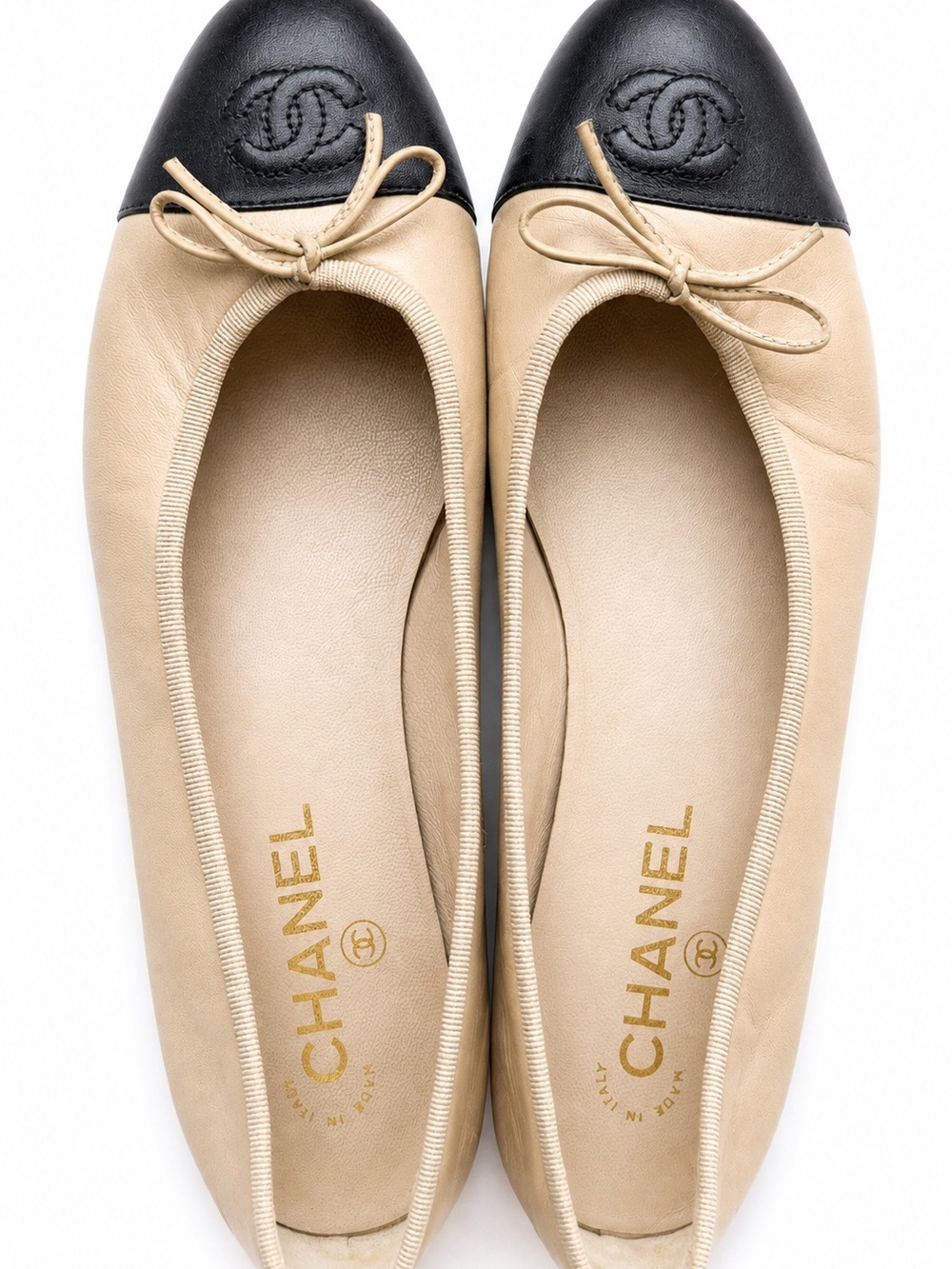 CHANEL Beige and Black Leather Cap-Toe Ballet Flats